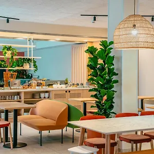 Hotel Ibis Styles Palais Des Congres Velodrome ***
